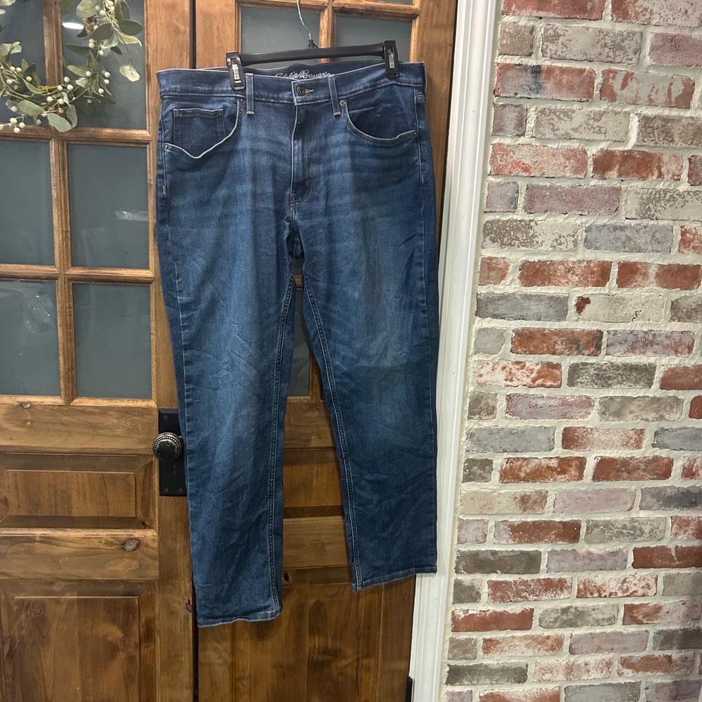 Eddie Bauer Straight Leg Jeans Mens 36x28 Blue Specially Dyed Stretch Denim - Picture 10 of 10